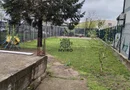 Casă de închiriat 3 camere + grădină, 2 locuri de parcare,