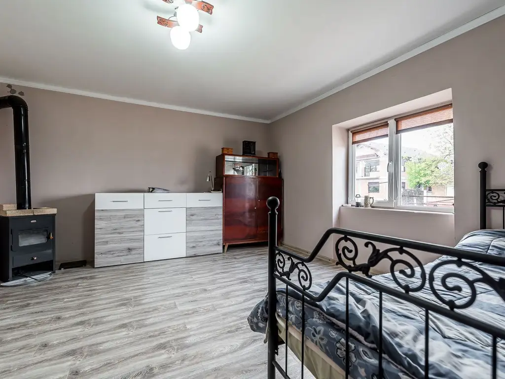 Casă finisată + casă în construcție, la același preț!