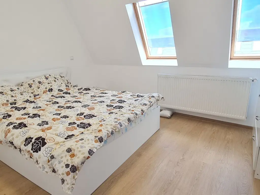 Casa 4 camere mobilata si utilata in Cartier Izvor Tarlungeni Brasov