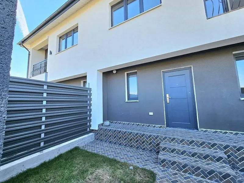 Vila tip duplex de vânzare – Glina, Ilfov 4 camere particular