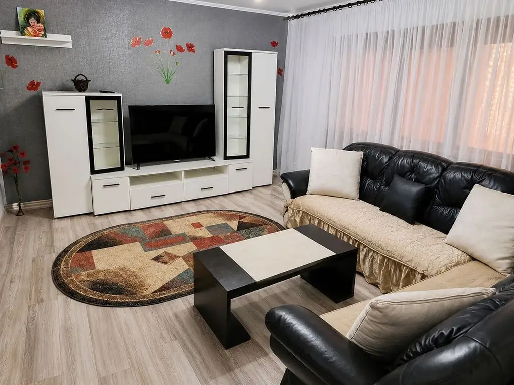 Apartament 3 camere decomandat | Lipovei | Etaj 1 | 2 băi | 2 balcoane