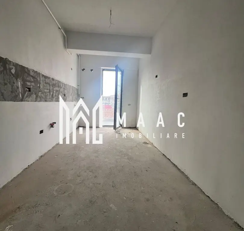 Studio | Dem Radulescu- Ostroveni | Bloc intabulat