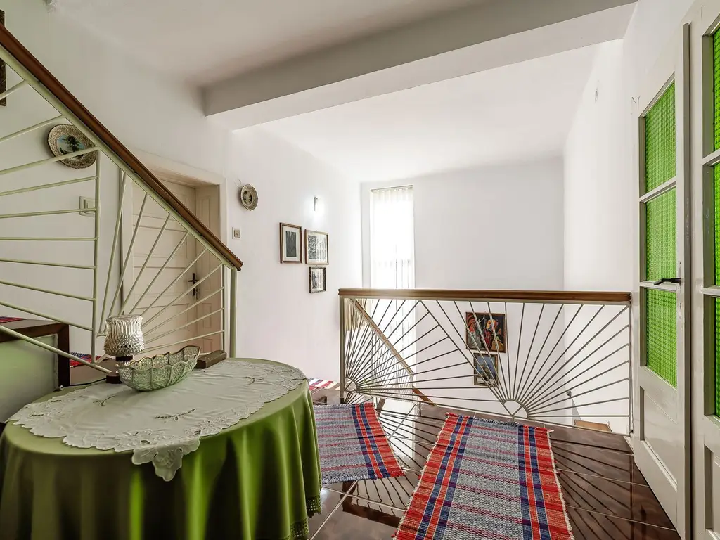 Preț NOU! Casa P+2 în zona centrală Chișineu-Criș