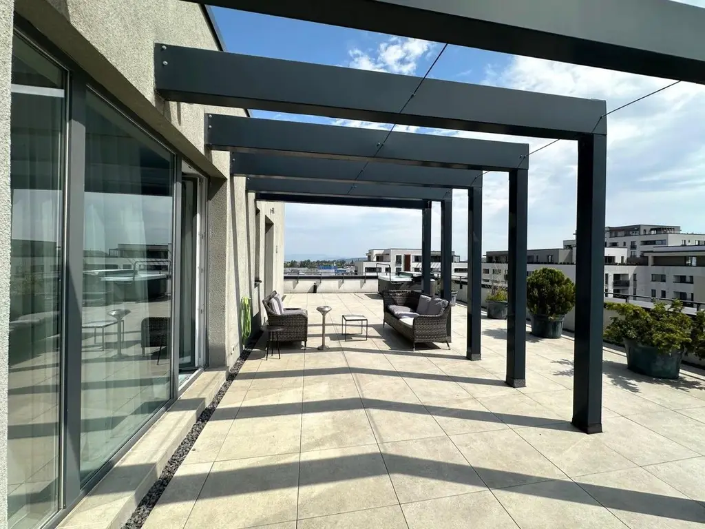 Inchiriem penthouse LUX 4 camere cu terasa de 122 mp zona Coresi
