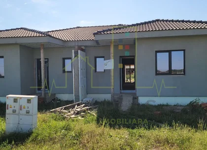 Duplex parter, incalzire in pardoseala, 3 bai.