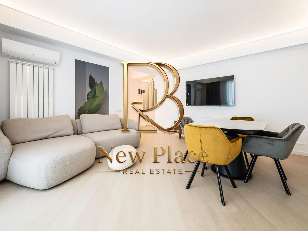 [VIDEO] CORTINA NORTH | 1,150 Eur + TVA | Mobila Rovere | View liber | LUX
