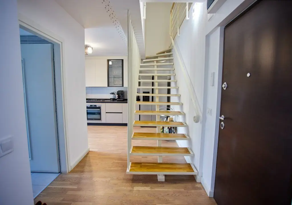Penthouse duplex luminos, mobilat, 2 locuri parcare+boxa.