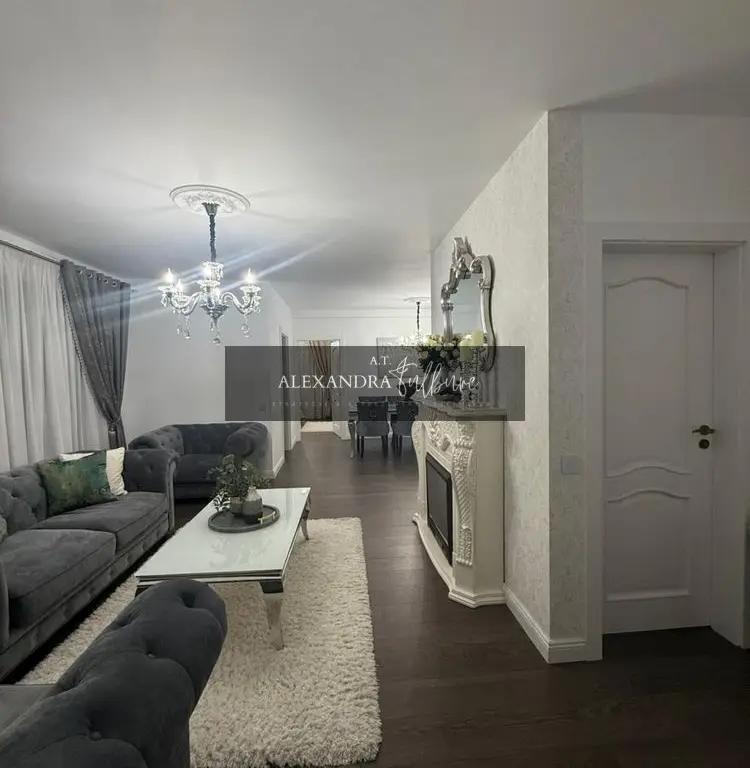 Apartament 3 camere decomandate, 2 bai,balcon, etaj intermediar, garaj