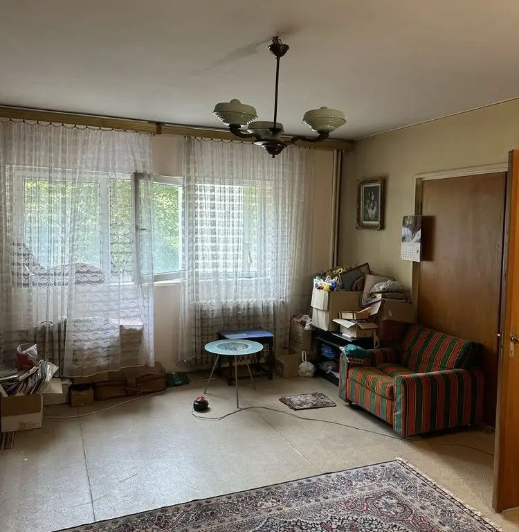 PROPRIETAR VÂND Apartament Zona Mega  Mall