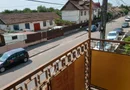 Ag BRASADAS vinde apt 3 camere la casa cu teren Axente Sever