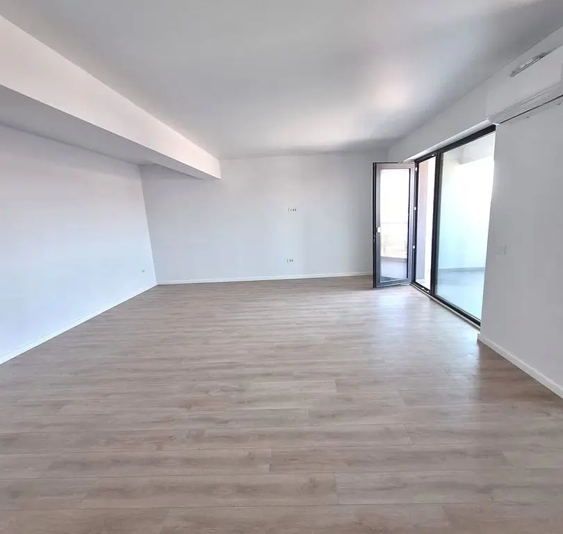 Vanzare - apartament cu 2 camere, complex Flamingo - bloc nou
