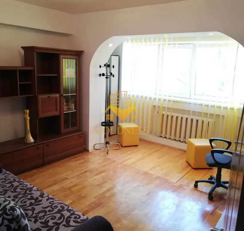 3 camere, decomandate, mobilat complet, Zona Avram Iancu, Cipariu