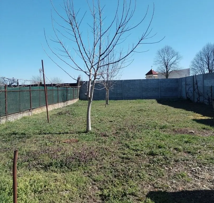 BRASADAS vinde casa cu etaj in zona Paulestiului.