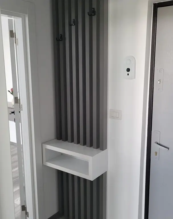 De inchiriat apartament cu 2 camere la Papadie, etaj 3, renovat, 550 E