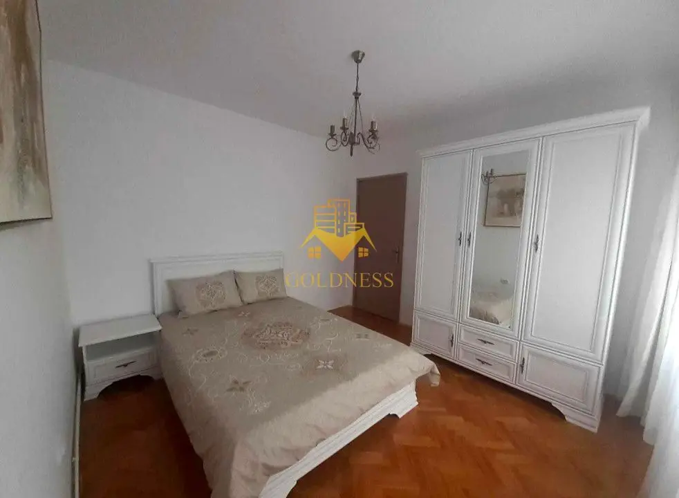 3 camere decomandate, Piata Cipariu, Andrei Muresanu, Zona Muscel