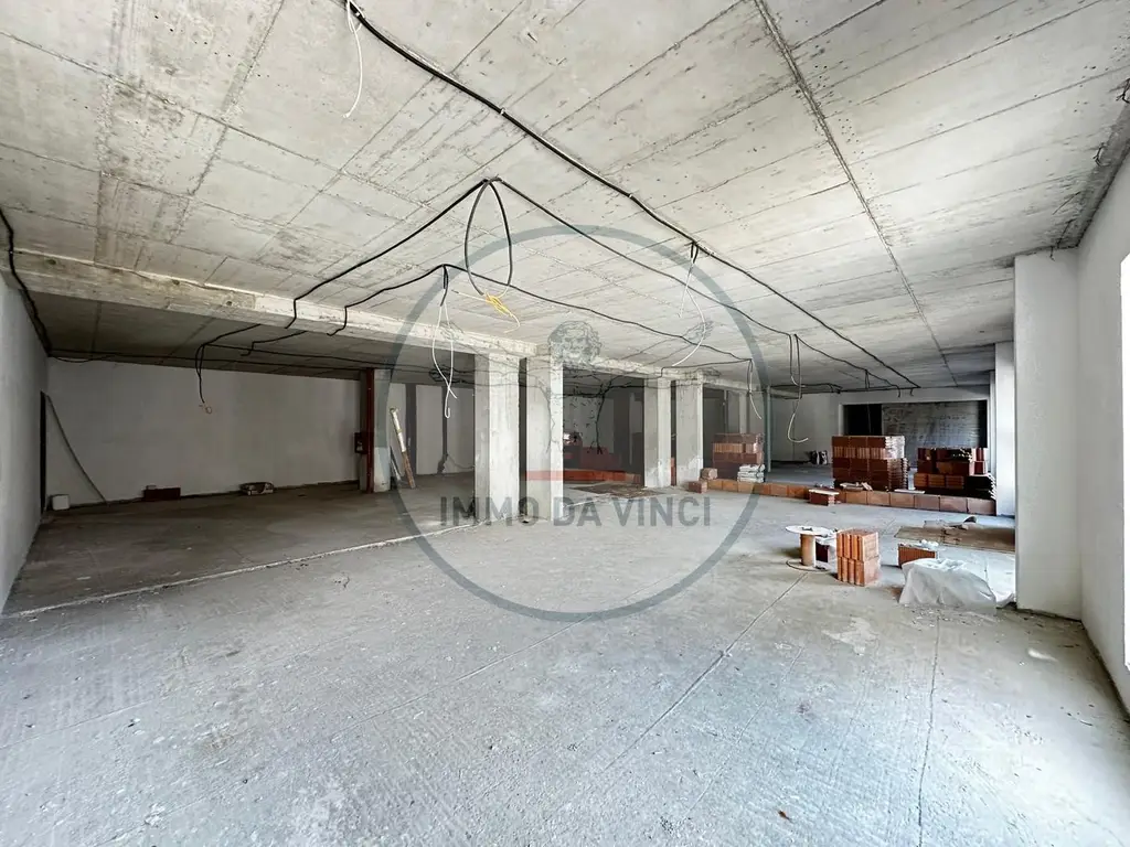 Spatii birouri 142mp si 194mp Marasti Iulius Mall finisaje la cerere