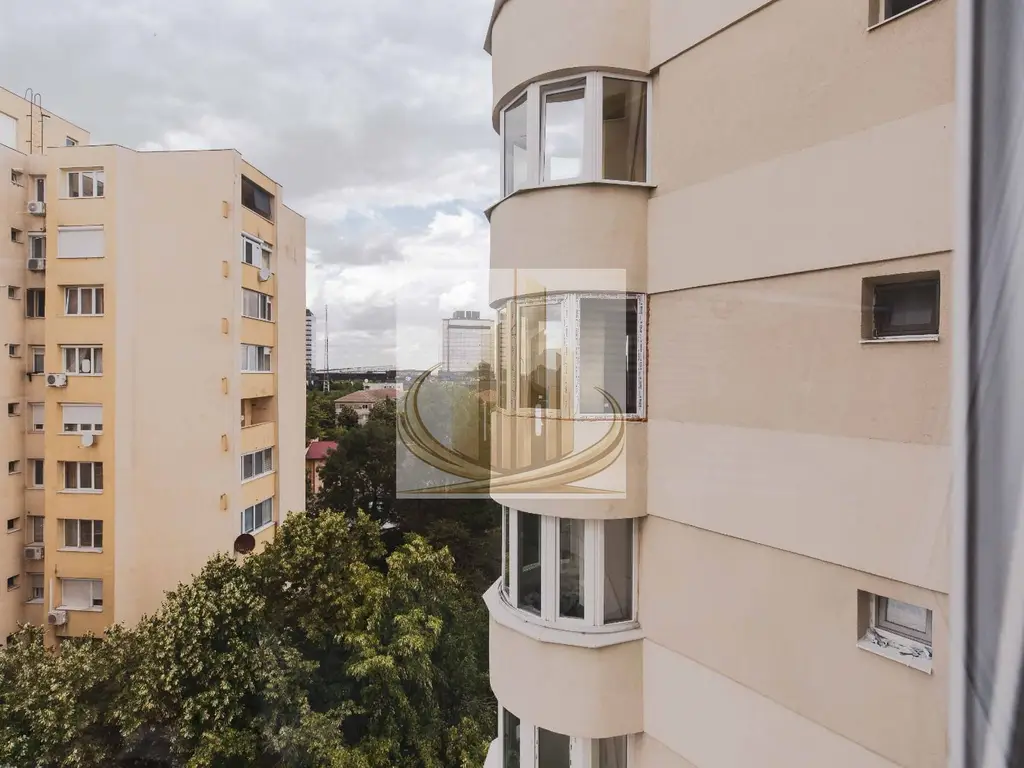 Apartament 4 camere Central 100mp 245000 euro