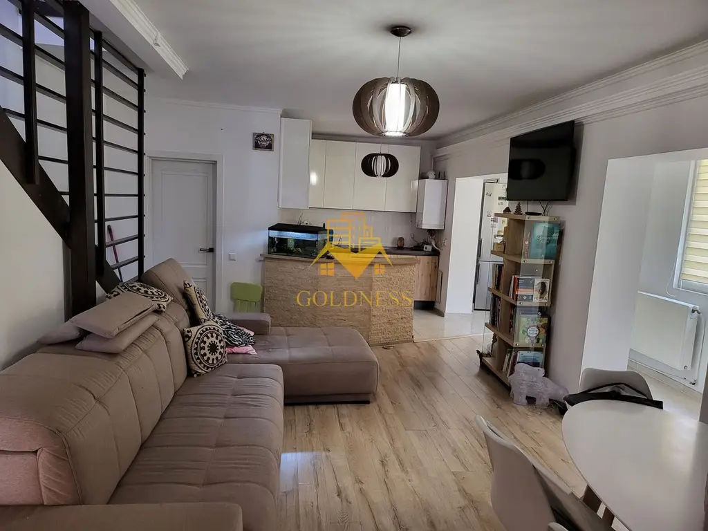 4 camere open space, Penthouse, Parcare, Zona Muzeul Apei, Floresti