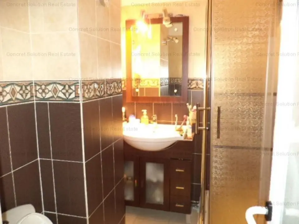 Apartament 3 camere, parter, Exercitiu