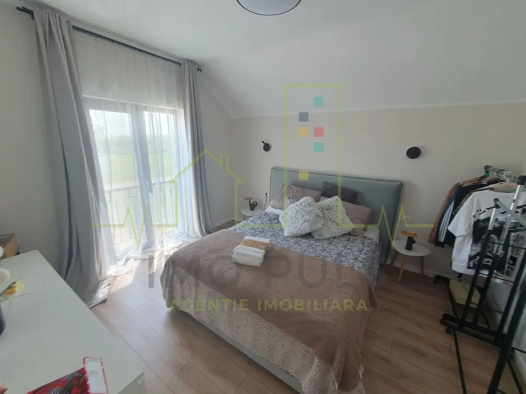 Duplex cu 5 Camere. 3 Bai. Dormitor la parter. Finisat la cheie. Teren 334 mp