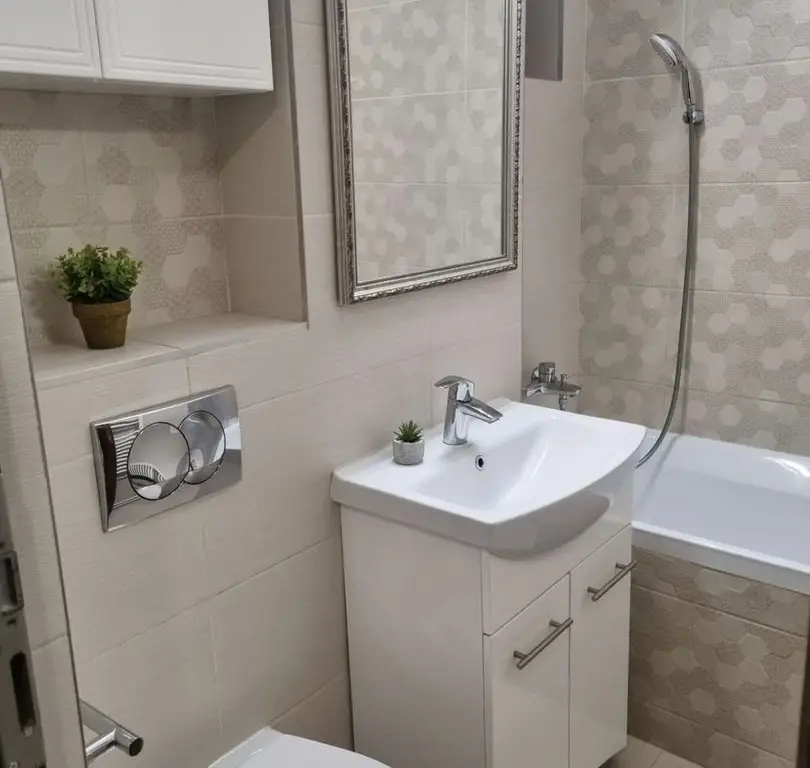 Vand sau schimb apartament 3 camere