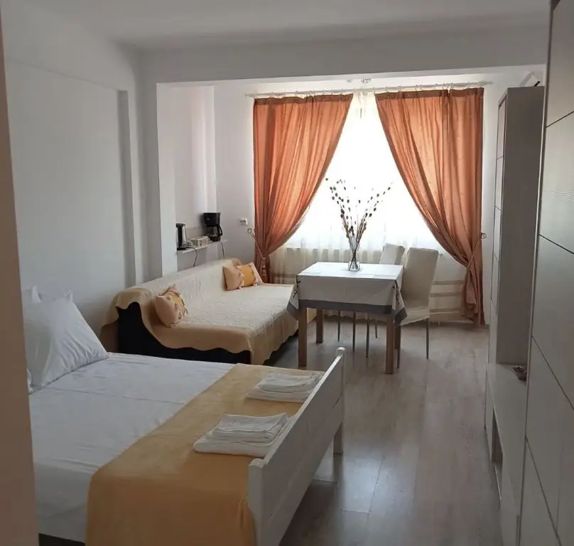 Garsoniera de vanzare