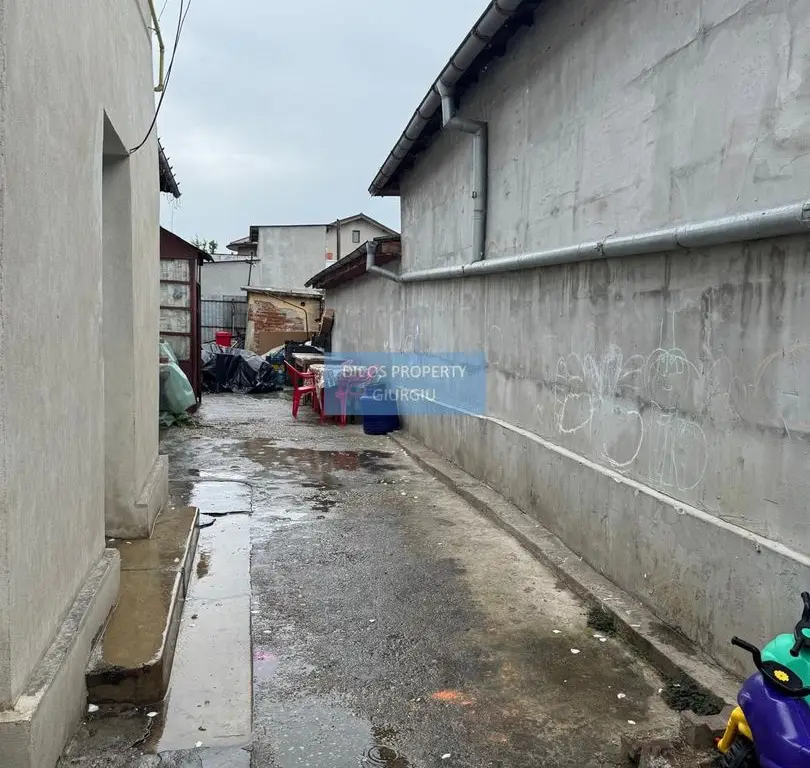 Casă cu teren și anexe – str. Mihai Eminescu