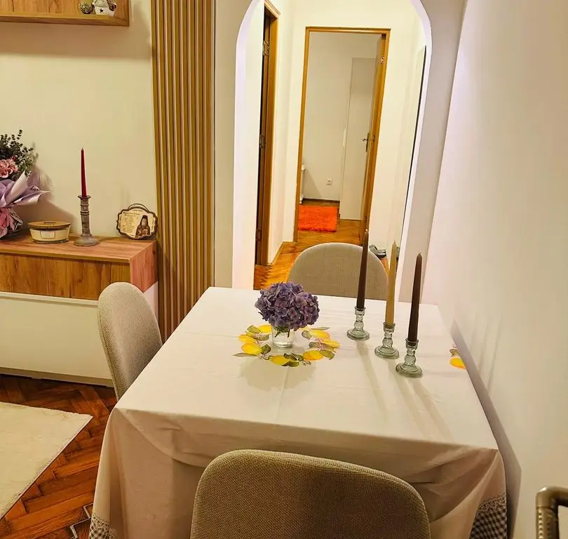Apartament 3 camere de închiriat – Zona Dacia | 200 m de Iulius Mall |