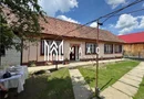 Casă de vânzare în Arpașu de Jos | 1350 mp teren | curte mare, șură și grajduri