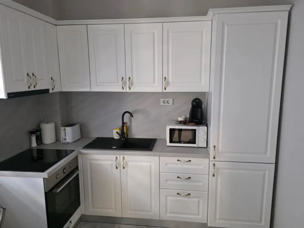 Apartament 1 cam, loc de parcare, Băile Felix. 120 000 E. Comision 0.