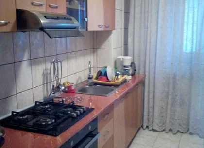 BRASADAS închiriază ap 2 cam Et 6/8 zona Unirii