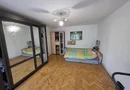 Vand apartament cu 4 camere aproape de centru