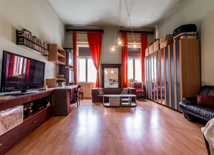 Apartament 98 mp pe bulevardul Decebal, fatada renovata Comision 0