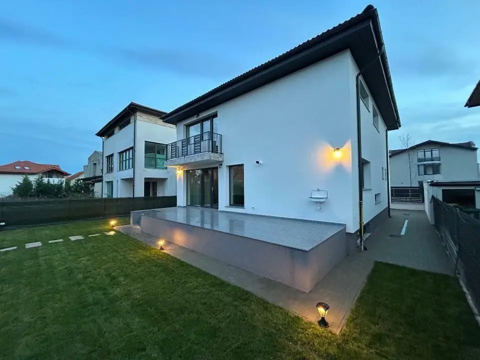 BRASADAS închiriază Vila Lux 4 Cam Aviatiei-Cart. H. Coanda.