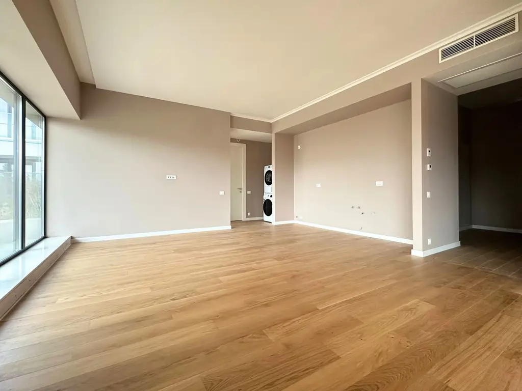 Închiriere apartament 4 camere cu grădină proprie ONE Verdi