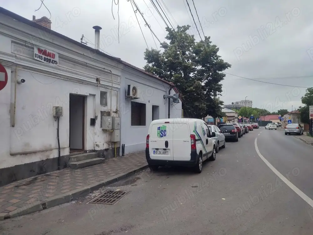 Spatiu com zona Palas str sf Andrei