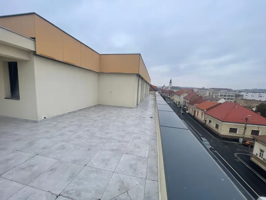 PENTHOUSE ULTRACENTRAL TRIPLA ORIENTARE 243 MP-PRET 278.000 EURO+TVA