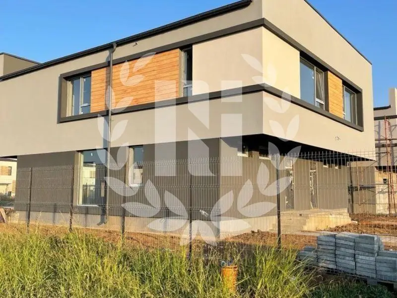 VILA DUPLEX 4 CAMERE