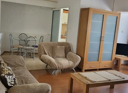 Vând apartament 2 camere ultracentral în Iași.
