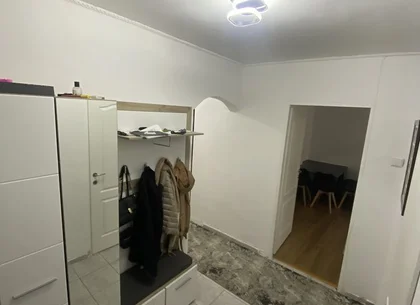 Vând apartament