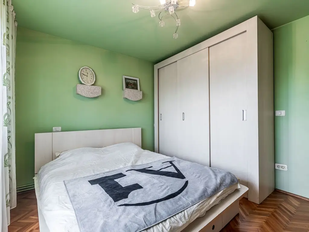 Apartament 3 camere Micalaca 300. Vedere superbă spre Mureș