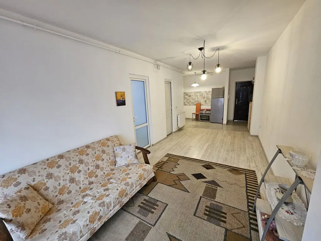 BRASADAS vinde ap Nou cu 2 cam etaj 2/4 in Carpați 2.