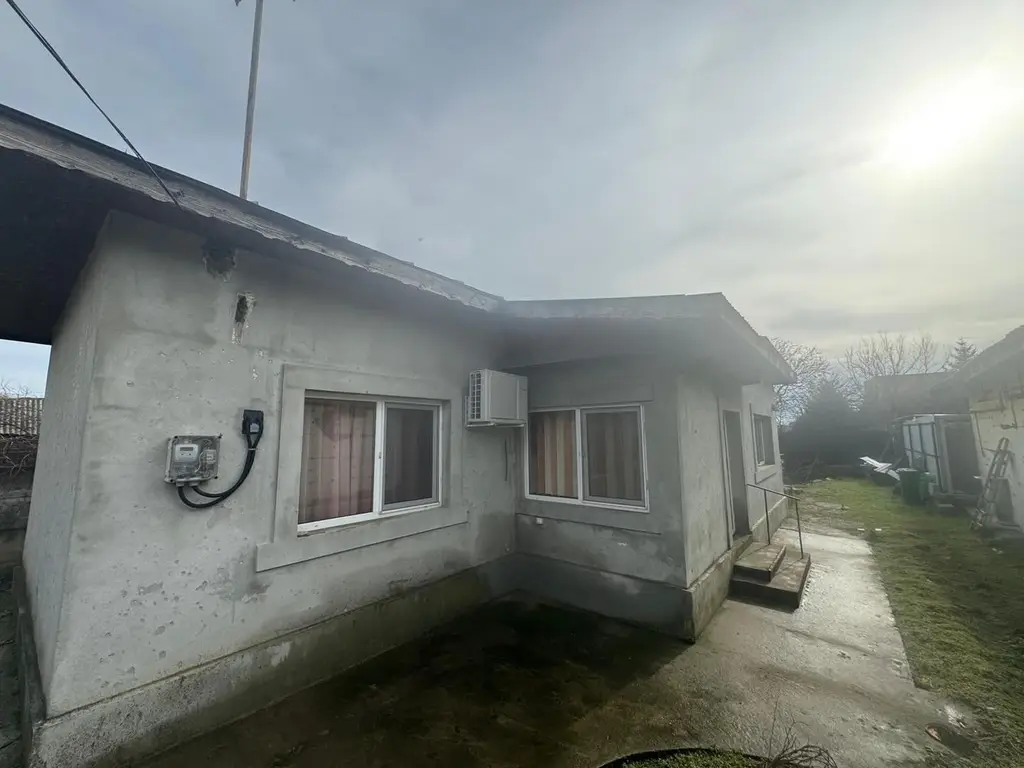 Casă de vânzare – Strada Mugurilor