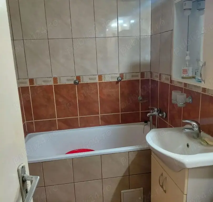 BRASADAS vinde ap cu 2 Cam etaj 1/4 Calea Traian