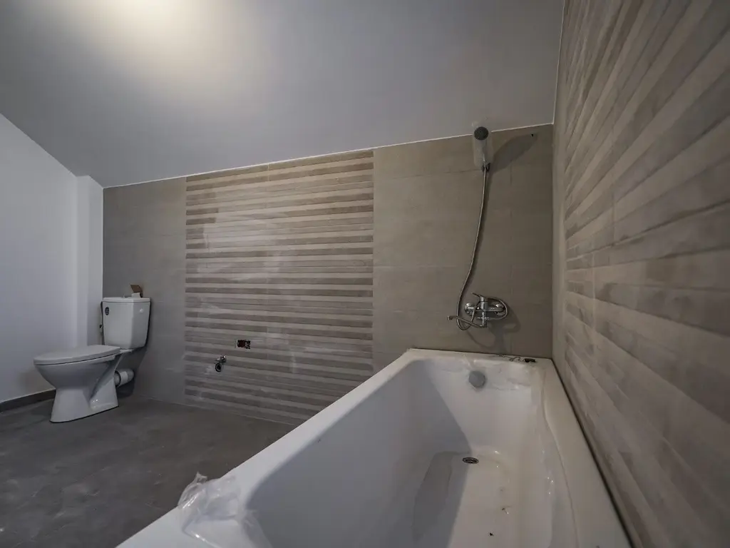Propietar casa P+M STR.SAFIRULUI
