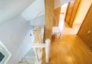 Duplex luminos și bine compartimentat, situat într-un imobil construit în 2003,