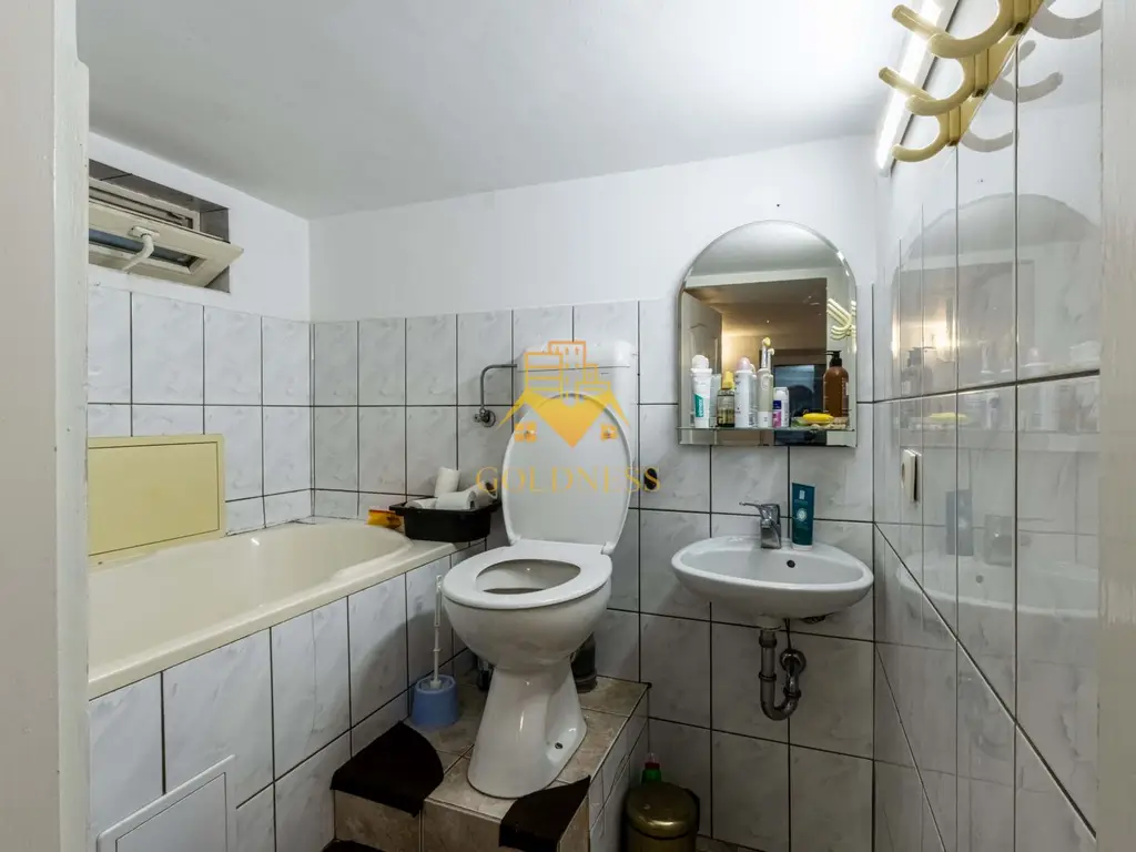 Garsoniera, la casa, parcare, Zorilor Zona UMF, Marinescu, Piezisa