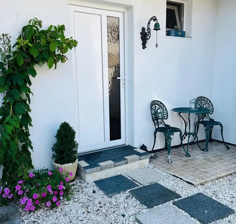 Casă de vânzare în regim cuplat zona Cetate Alba Iulia