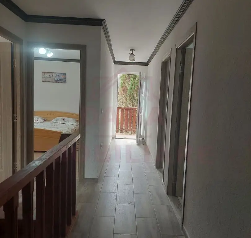 CASĂ DE VACANȚĂ 5 CAMERE,POINANA MĂRULUI, JUD.CARAȘ-SEVERIN