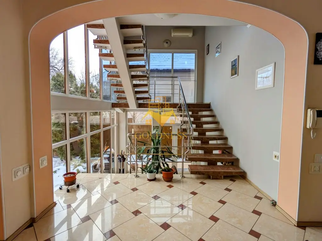 Vila, 6 Camere, 365 mp, 4 bai, Andrei Muresanu, Constantin Brancusi